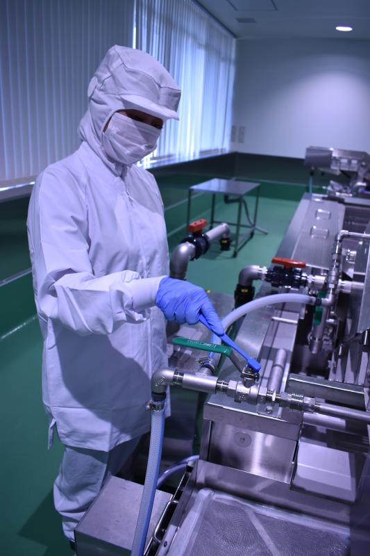 【食品工場様・飲食店様向け】耐熱耐久性に優れたHP歯ブラシ型ブラシの導入事例